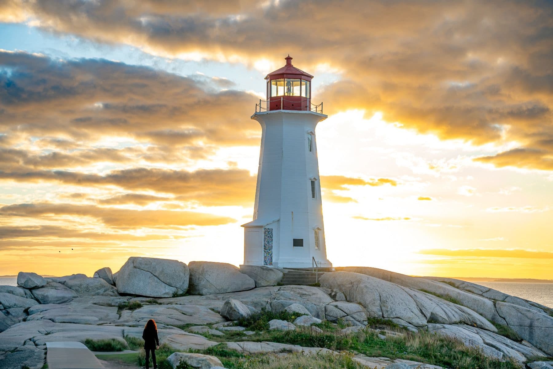Halifax Coastal Express: Peggy’s Cove, Titanic & Swissair Memorial Half Day tour